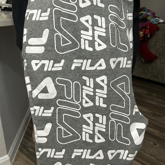 Joggers - Picture 3 of 3